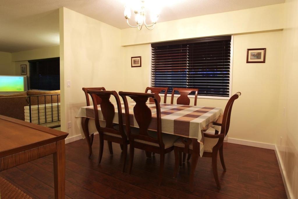 Cherry Tree Inn Saanich Room photo